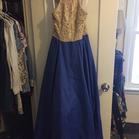 Prom or homecoming dress - Picture 6 of 6